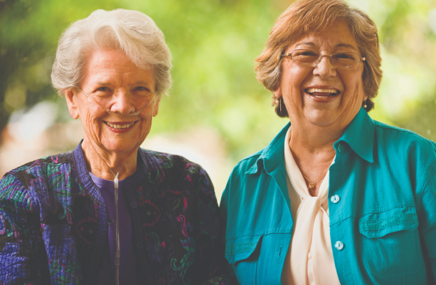 Oxygen therapy machine with tubes for PAH