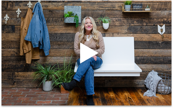 Denise spotlight portrait thumbnail